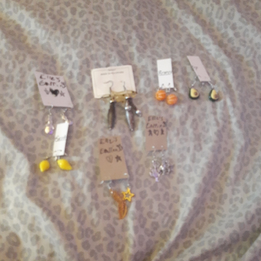 Vibrant Yellow and Orange Accessories Set with Modern Design